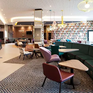 מלון Hampton By Hilton Munich Airport South